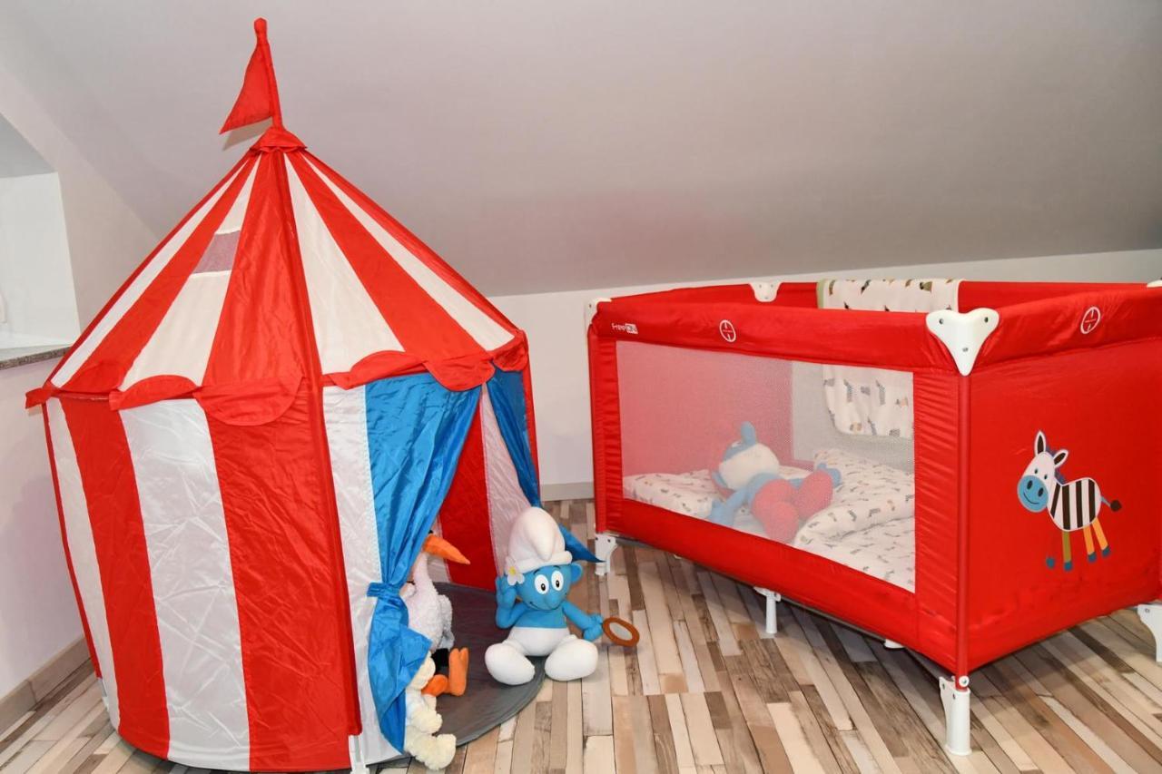 Holiday House Vikend Polzela Екстериор снимка